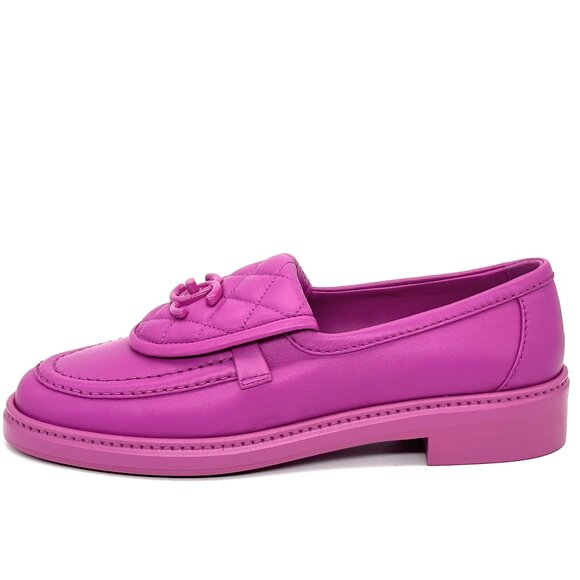 CHANEL 24C Leather Quilted Tab Turn Lock Turnlock CC Loafer Moccasin Flats - Picture 2 of 15